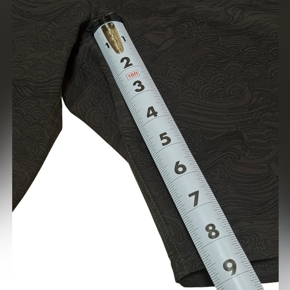 Vuori Board Shorts Men's 38 Shorts Cruise Draw String Striped Camouflage Accent - Picture 3 of 10